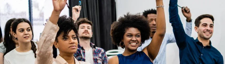 Un groupe de jeunes salarié·es en formation professionnelle.