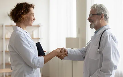 Santé : quelles solutions face aux difficultés de recrutements ?