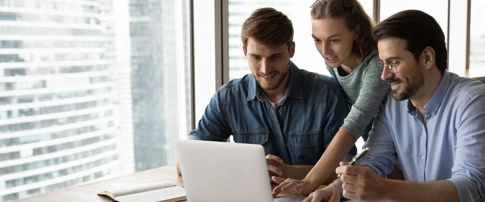 Salariée en parcours d’insertion accompagné pour développer ses compétences et accéder à un emploi durable grâce au dispositif CIPI. Salariée en parcours d’insertion accompagné pour développer ses compétences et accéder à un emploi durable grâce au dispositif CIPI.