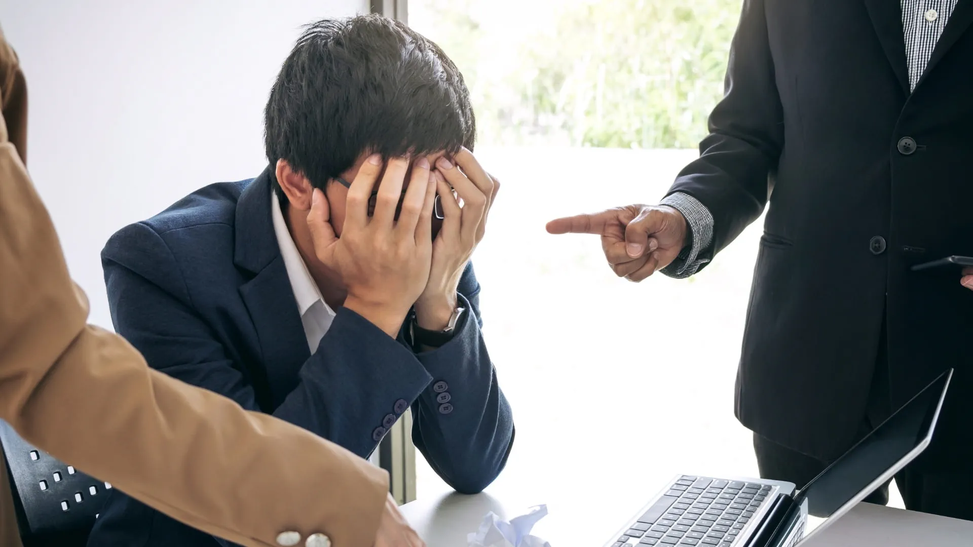 employee frustrated at work employee frustrated at work