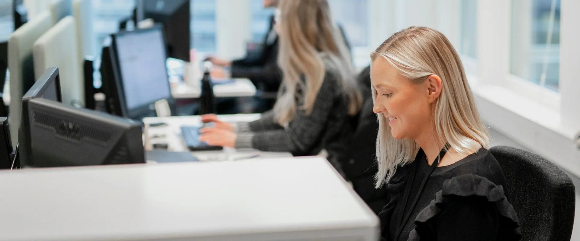 asiakaspalvelu-hero asiakaspalvelu-hero