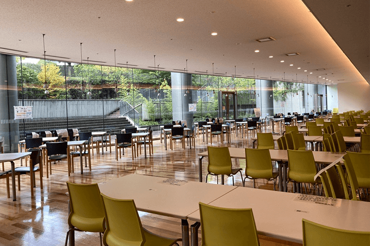本社（豊田市）の食堂