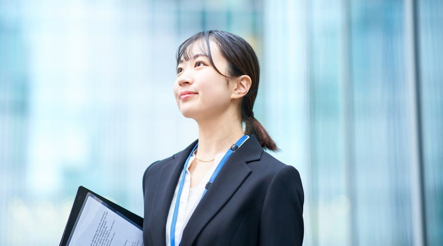 新卒から派遣社員になるメリットとは？メリットやデメリットをご紹介