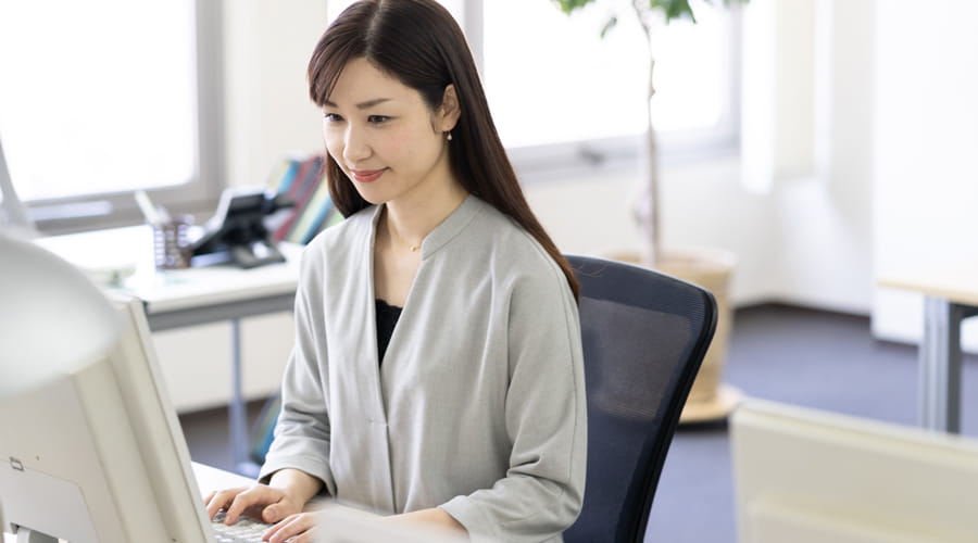 金融業界の派遣の求人特集（銀行事務・証券事務などのお仕事）