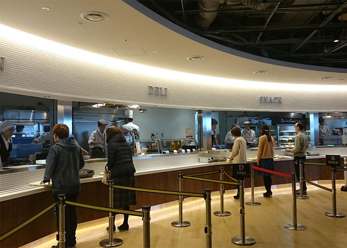 社員食堂（カウンター）