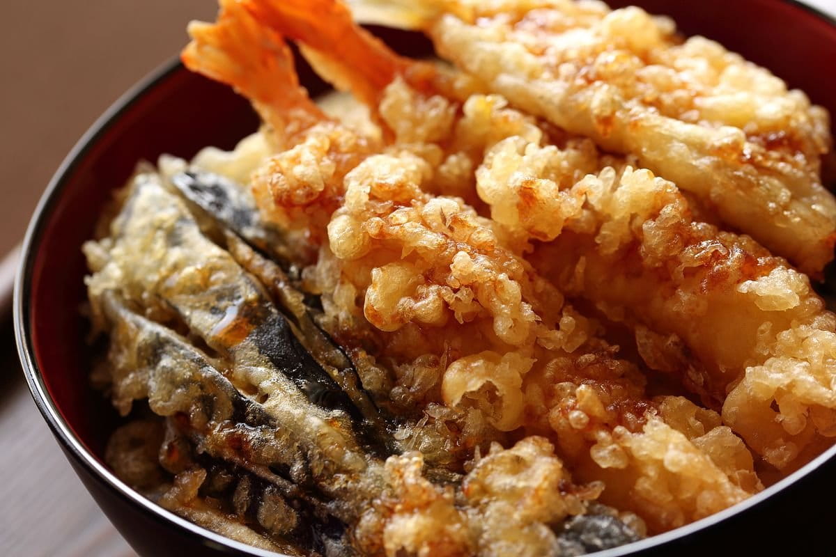 外国人の方が天ぷらを食べるときに知っておきたいマナーや注意点