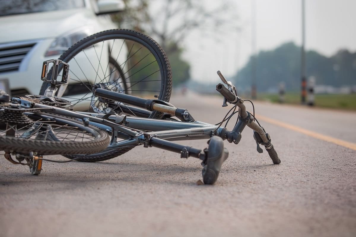 【赤切符】自転車でとても危ない交通違反になる行為