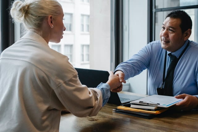 como-contratar-empleados-para-mi-empresa