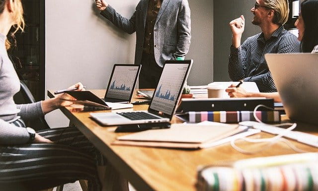 inteligencia-competitiva-como-aprender-y-usar-datos