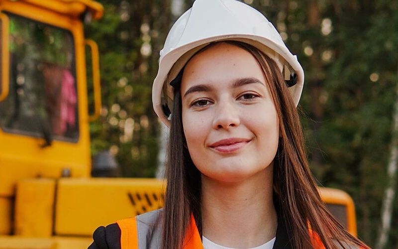 Adecco-specialisation-BTP-femme