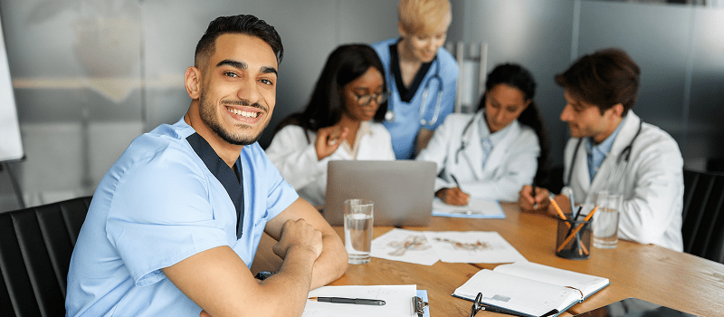 Une équipe de soignants lors d’un atelier de prévention de santé.