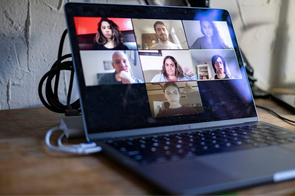 259-Job-Seeker-Article-4-Most-Common-Virtual-Meeting-Mistakes-and-How-to-Avoid-Them-1024x683