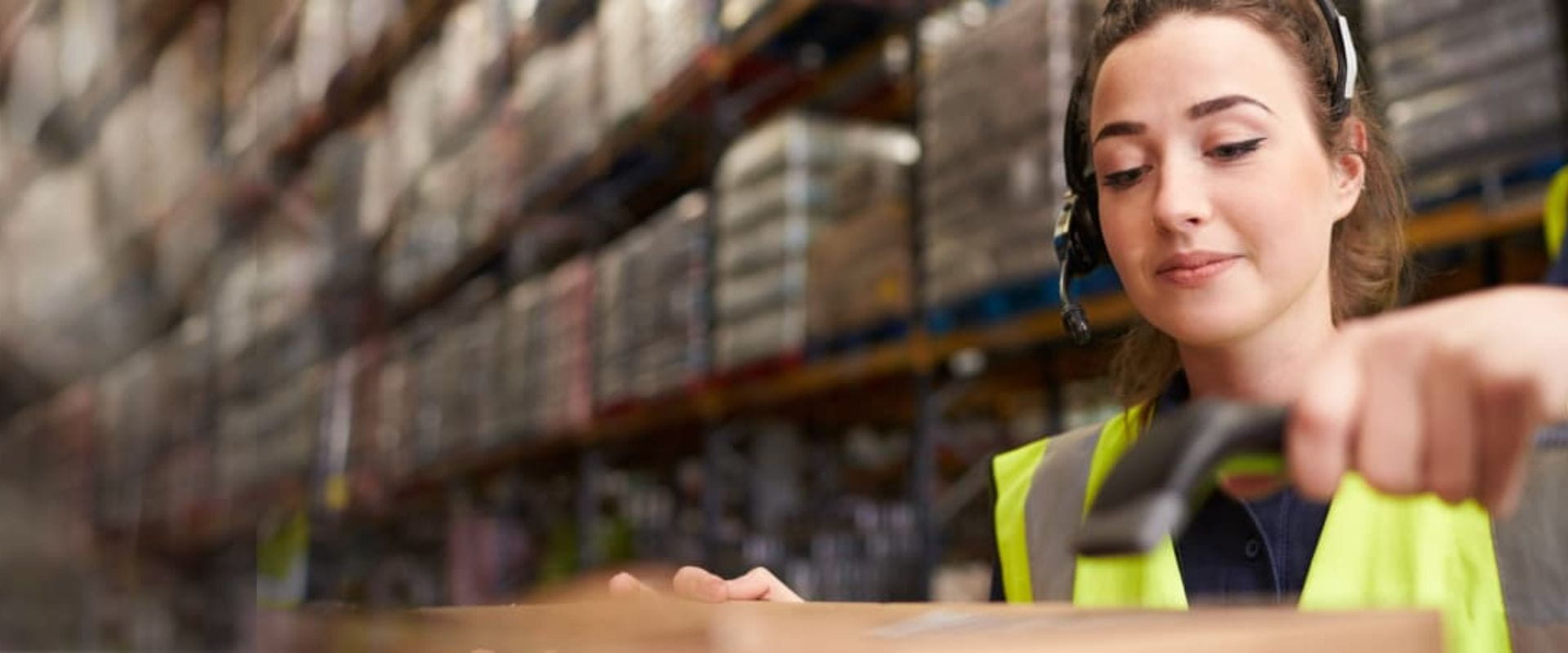 Orderpicker in magazijn