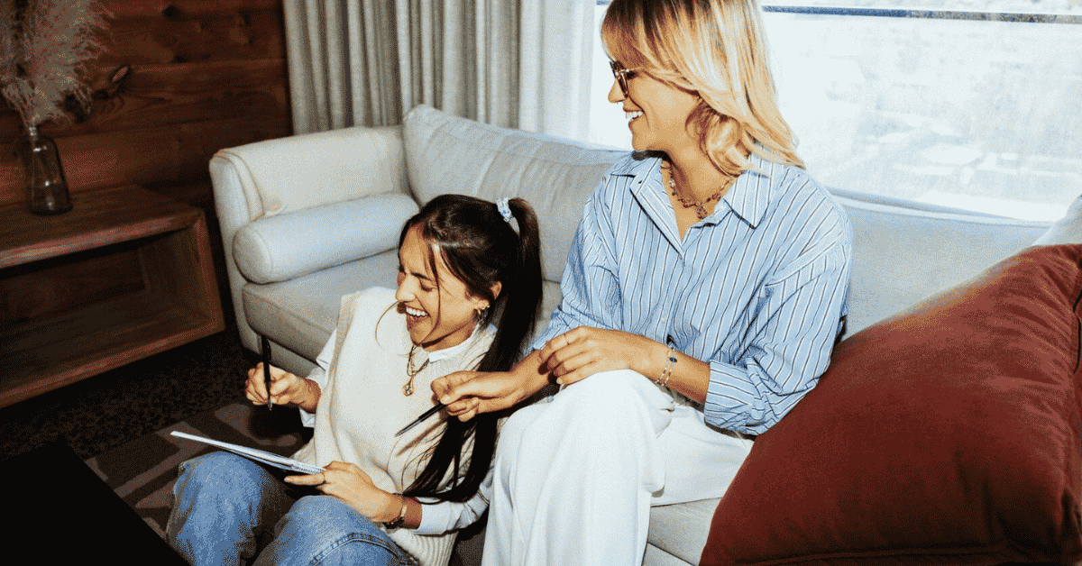 Women on sofa Women on sofa