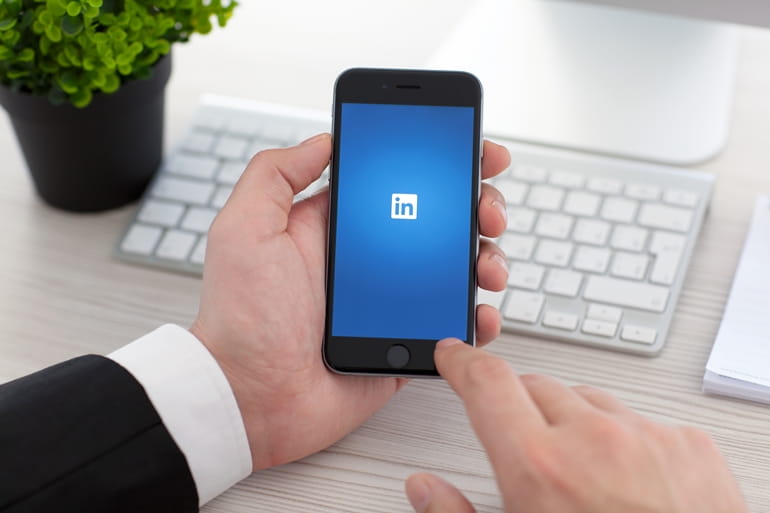 Adecco-Thailand-ten-tips-on-building-a-strong-linkedin-profile-image