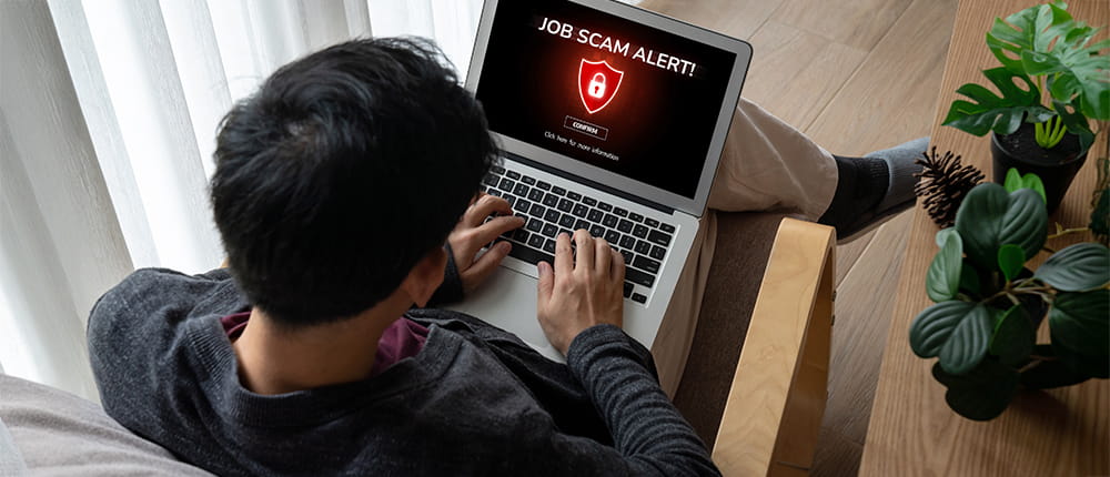 News-and-Events-1000x430-scammer