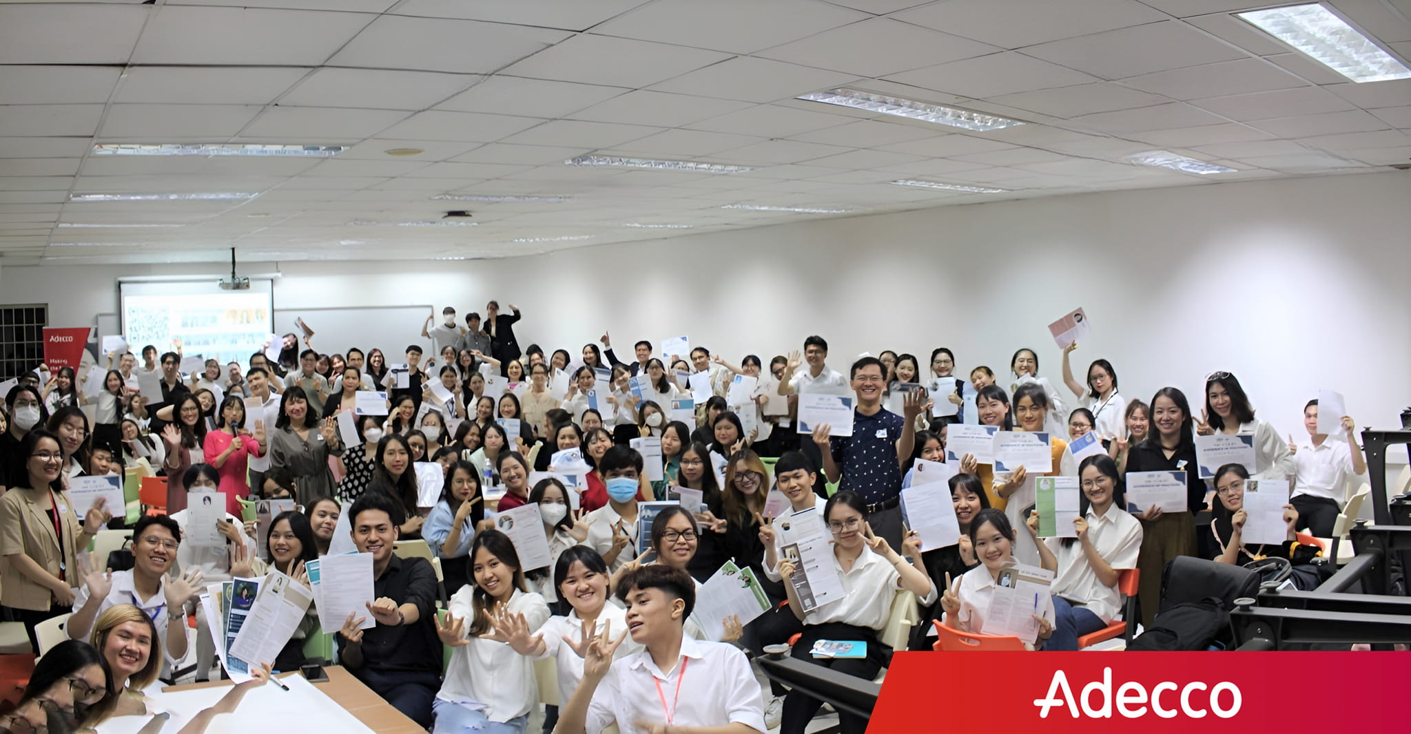 CareerTalk_HR_Practice_at_UEH2023_1