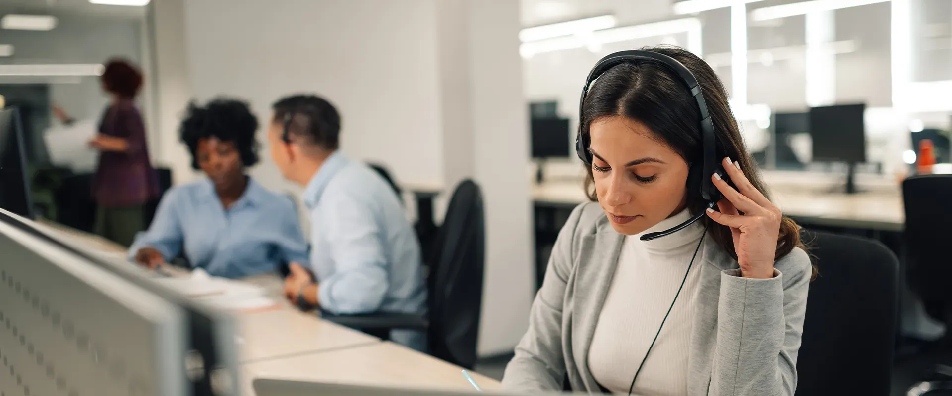 Customer Service Banner