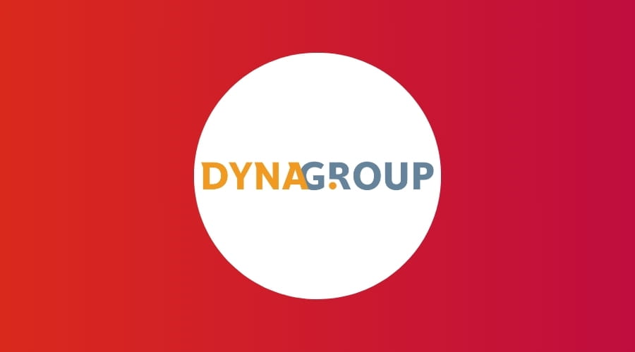 Dynagroup logo met een rode achtergrond