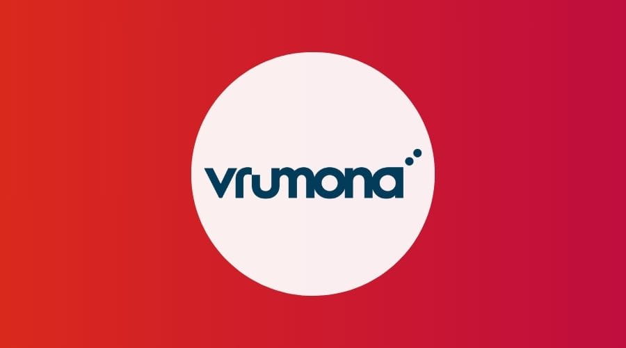 Vrumona logo met een rode achtergrond